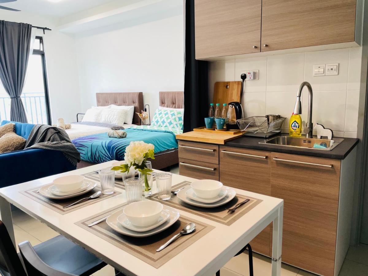 High Floor Studio Austin Regency Mount Austin W Balcony 3 Plus 1Pax 5 Mins Aeon Johor Bahru Exterior foto